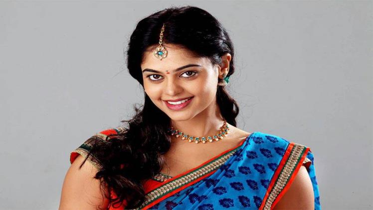 Bindu Madhavi Height, Weight, Age, Bio, Body Stats, Net Worth & Wiki