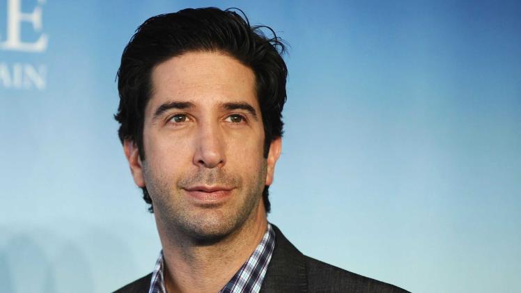 David Schwimmer Height, Weight, Age, Bio, Body Stats, Net Worth & Wiki