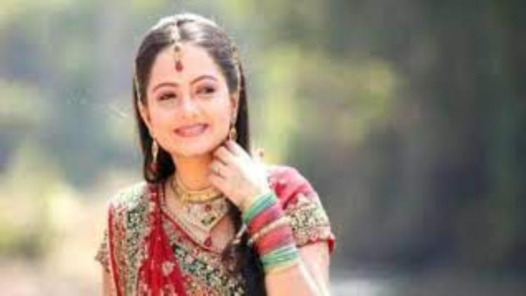 Giaa Manek Height, Weight, Age, Bio, Body Stats, Net Worth & Wiki