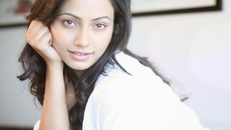 Nicolette Bird Height, Weight, Age, Bio, Body Stats, Net Worth & Wiki