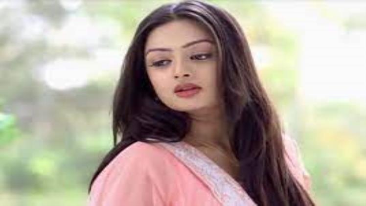 Sameeksha Jaiswal Height, Weight, Age, Bio, Body Stats, Net Worth & Wiki