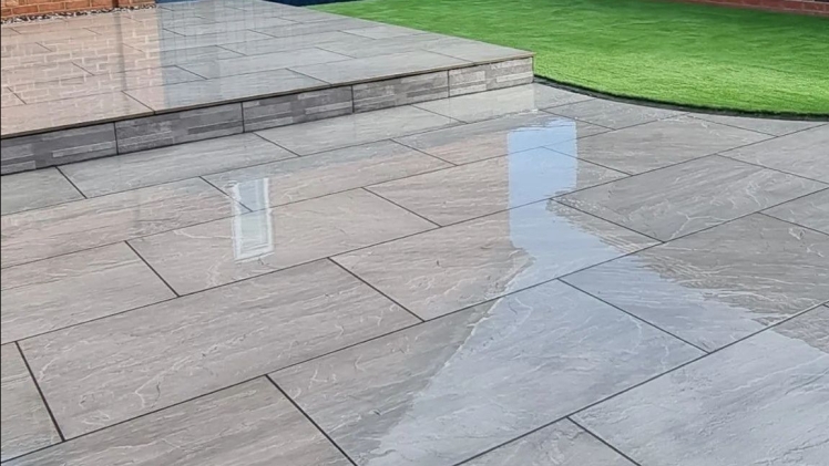 Benefits of Porcelain Paving for Your Patio Garden